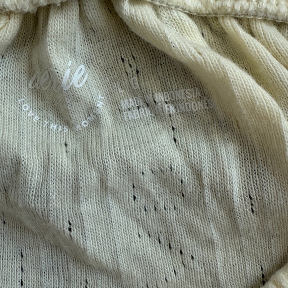 *Like New* Aerie Off-Duty Pointelle Pale Yellow Boxers - Picture 4 of 4